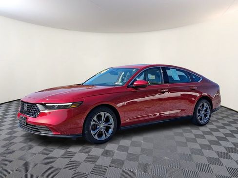 Used 2024 Honda Accord EX image 6
