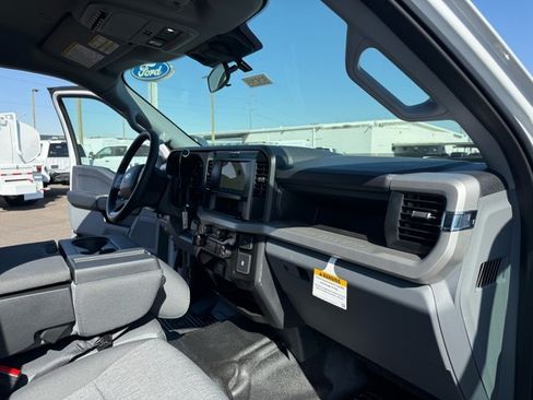 New 2026 Ford F550 4x4 Crew Cab image 15