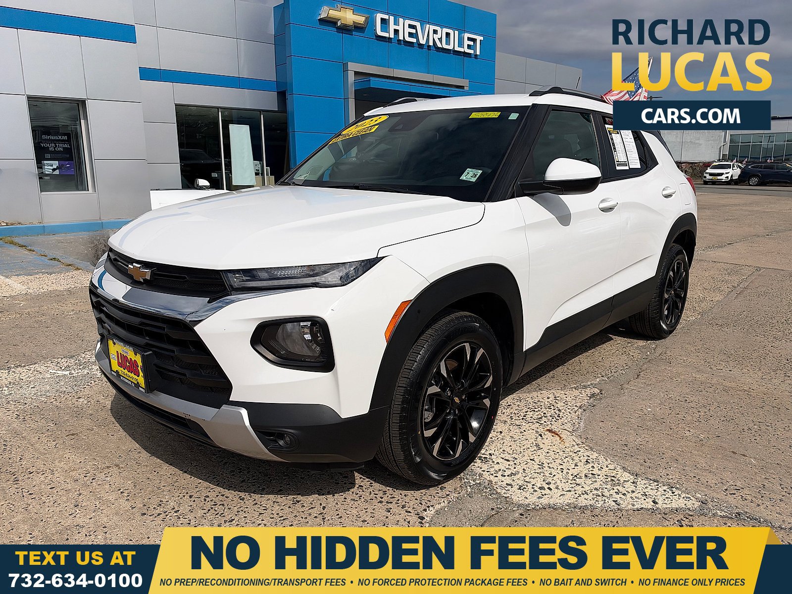 Used 2023 Chevrolet TrailBlazer LT AWD/4WD image 1