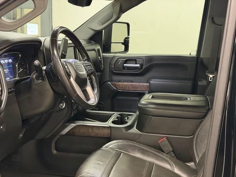 Certified 2020 GMC Sierra 3500 Denali w/ Denali Ultimate Package image 35
