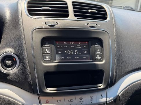 Used 2020 Dodge Journey SE w/ SE Popular Equipment Group FWD image 20