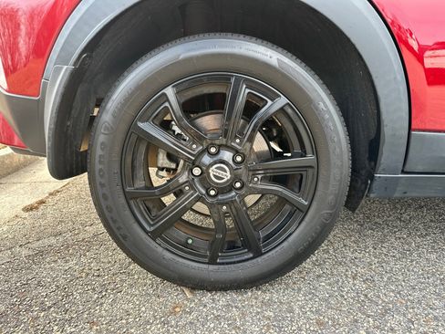 Used 2021 Nissan Kicks SR image 13