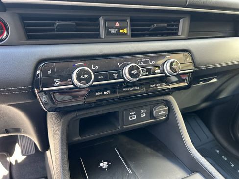 Certified 2025 Honda Pilot Touring image 30