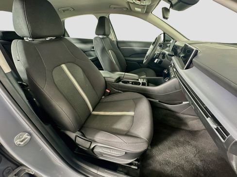 Used 2025 Hyundai Sonata SEL FWD image 29