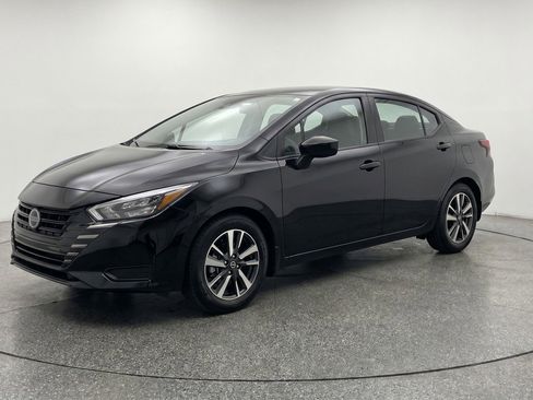 Used 2025 Nissan Versa SV FWD image 3
