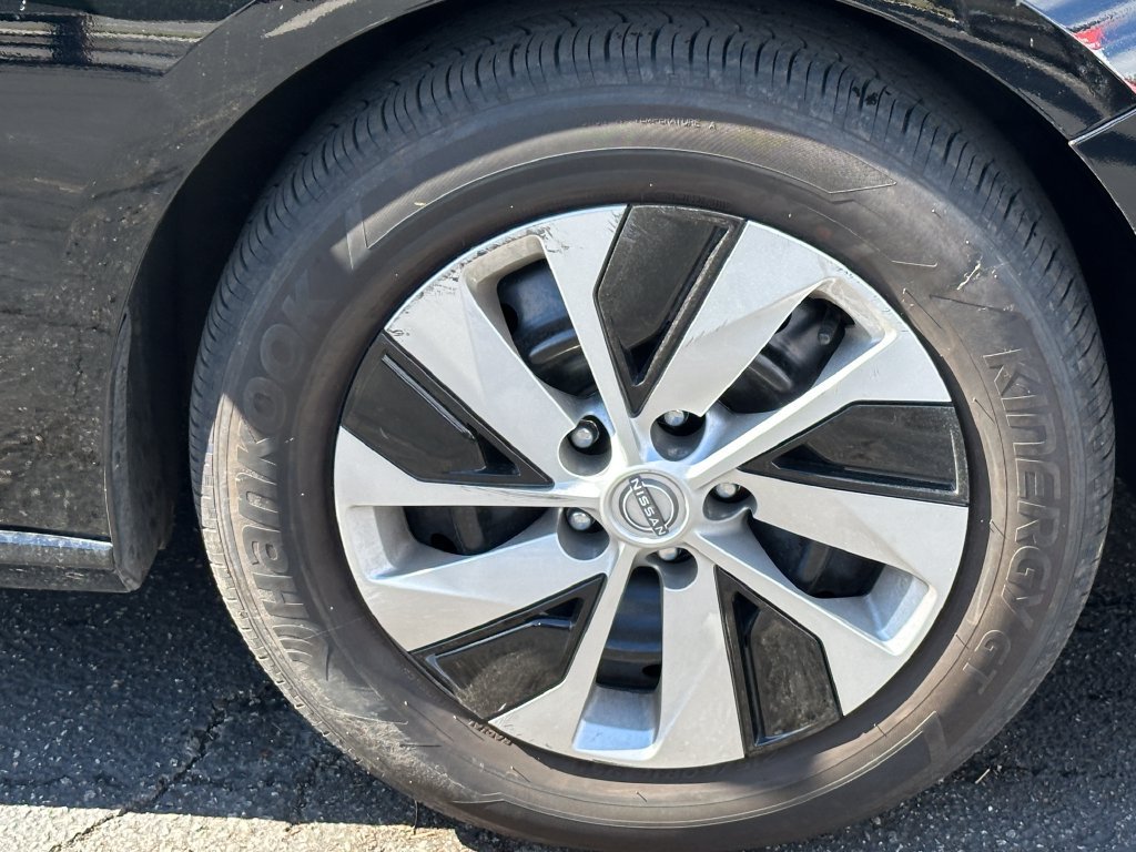 Used 2025 Nissan Altima 2.5 S FWD image 12