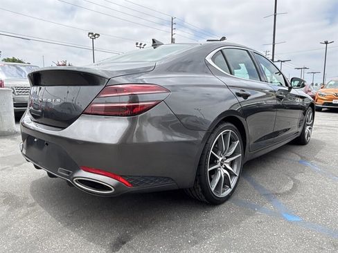Used 2024 Genesis G70 2.5T RWD image 7