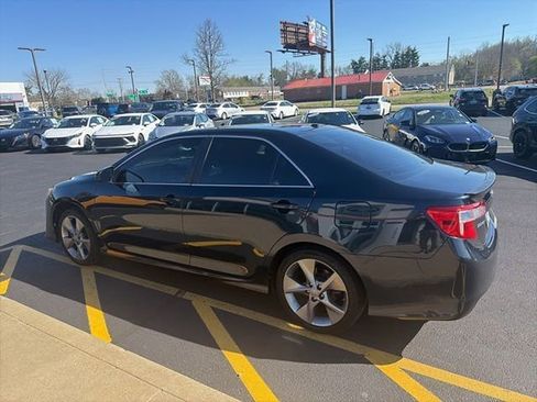 Used 2014 Toyota Camry SE image 13