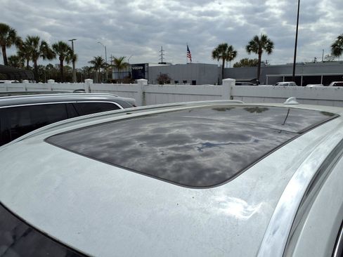 Used 2023 Volvo XC90 B5 Plus image 4