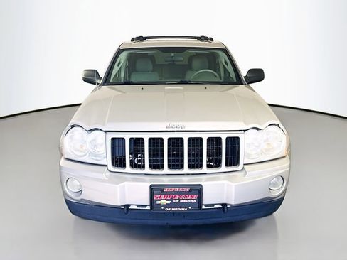 Used 2007 Jeep Grand Cherokee Laredo image 4