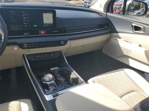 New 2026 Kia Carnival SX image 13