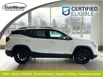 Used 2022 GMC Terrain SLT w/ Tech Package