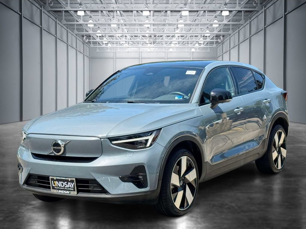 Used 2023 Volvo C40 P8 Recharge Ultimate AWD/4WD image 1