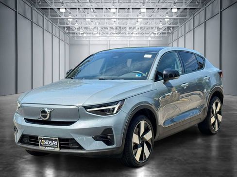 Used 2023 Volvo C40 P8 Recharge Ultimate AWD/4WD image 1