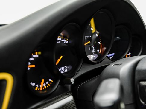 Used 2018 Porsche 911 GT2 RS w/ Weissach Package RWD image 44