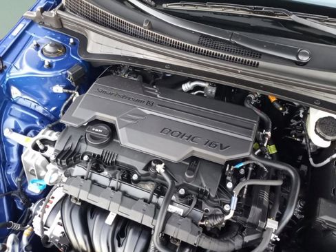 New 2026 Hyundai Elantra SE image 27