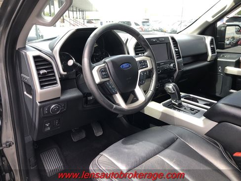 Used 2019 Ford F150 Lariat RWD image 10