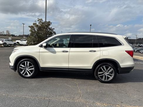 Used 2018 Honda Pilot Elite image 9