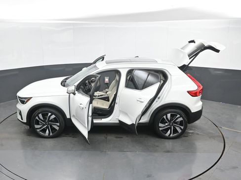 Used 2023 Volvo XC40 B5 Ultimate w/ Climate Package AWD/4WD image 51