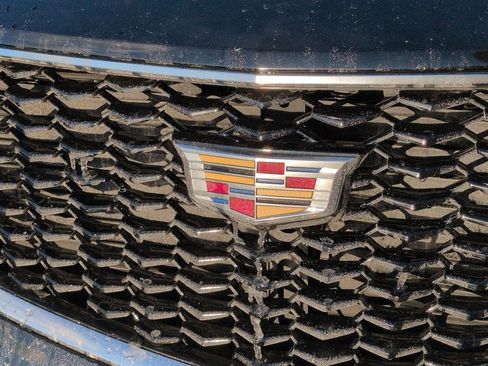 Certified 2023 Cadillac XT4 Sport w/ Technology Package image 11