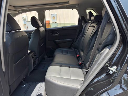 Used 2021 Nissan Rogue SL FWD image 34
