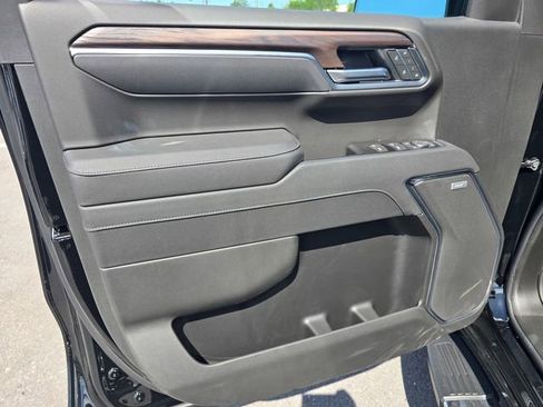 New 2026 GMC Sierra 1500 SLT AWD/4WD image 19