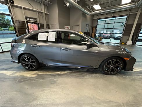Used 2017 Honda Civic Sport image 23