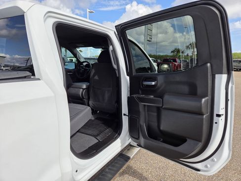Used 2023 Chevrolet Silverado 1500 Custom AWD/4WD image 19