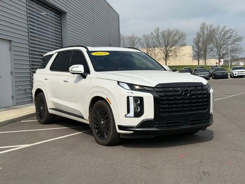 Used 2025 Hyundai Palisade Calligraphy image 5