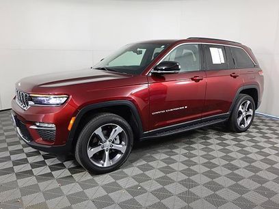 Used 2024 Jeep Grand Cherokee Limited w/ Luxury Tech Group II