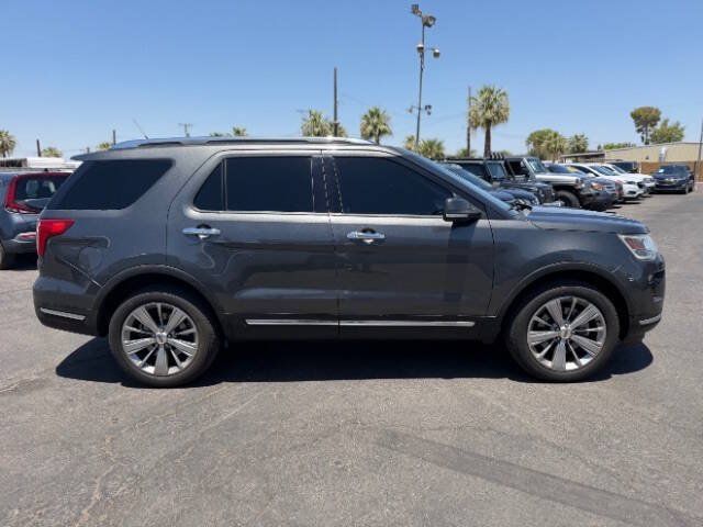 Used 2018 Ford Explorer Limited AWD/4WD image 2
