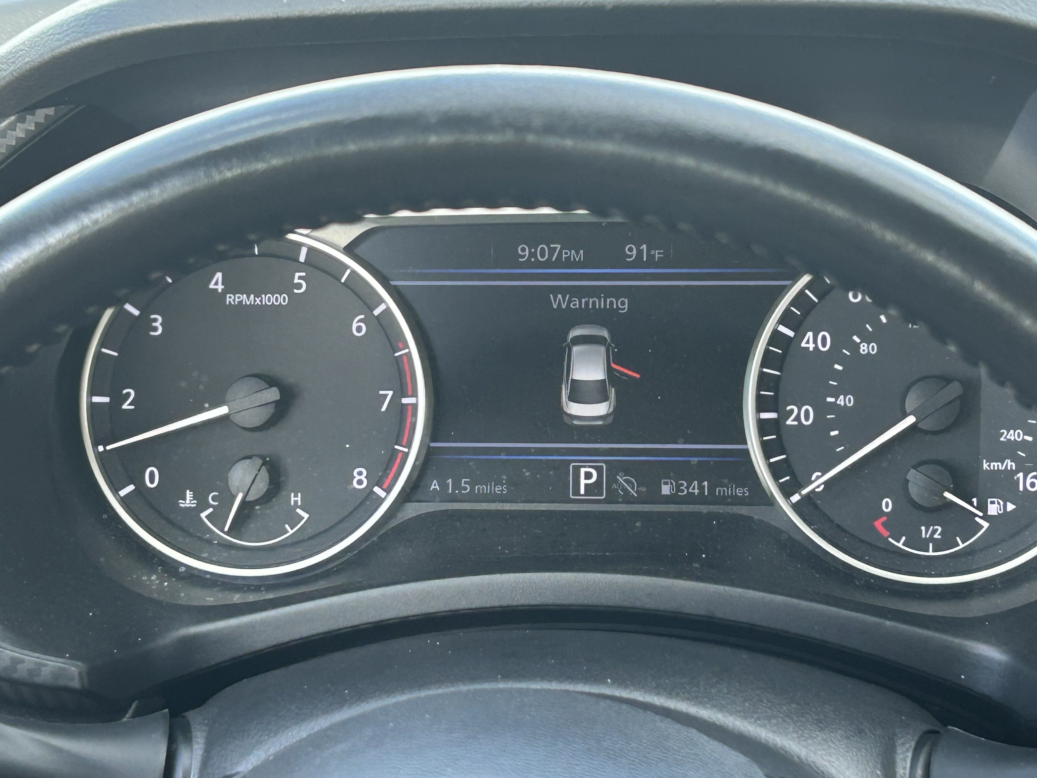 Used 2025 Nissan Sentra SV w/ SV Premium Package FWD image 25