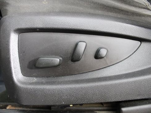 Used 2017 GMC Sierra 1500 SLE w/ SLE Value Package image 34