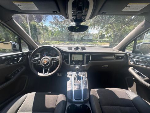 Used 2016 Porsche Macan S image 18