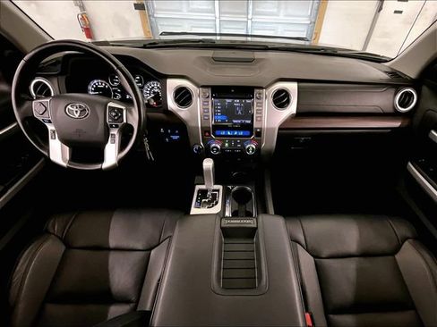 Used 2018 Toyota Tundra Limited w/ Limited Premium Package AWD/4WD image 14