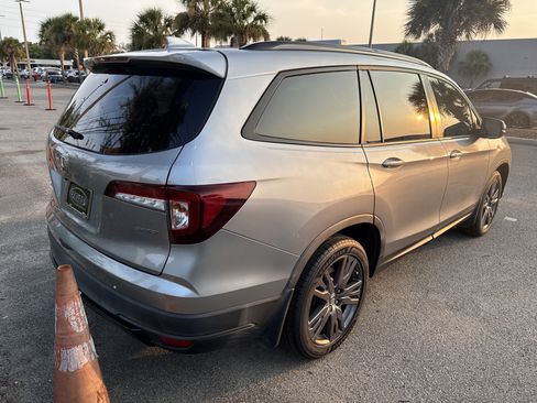 Used 2022 Honda Pilot Sport image 4