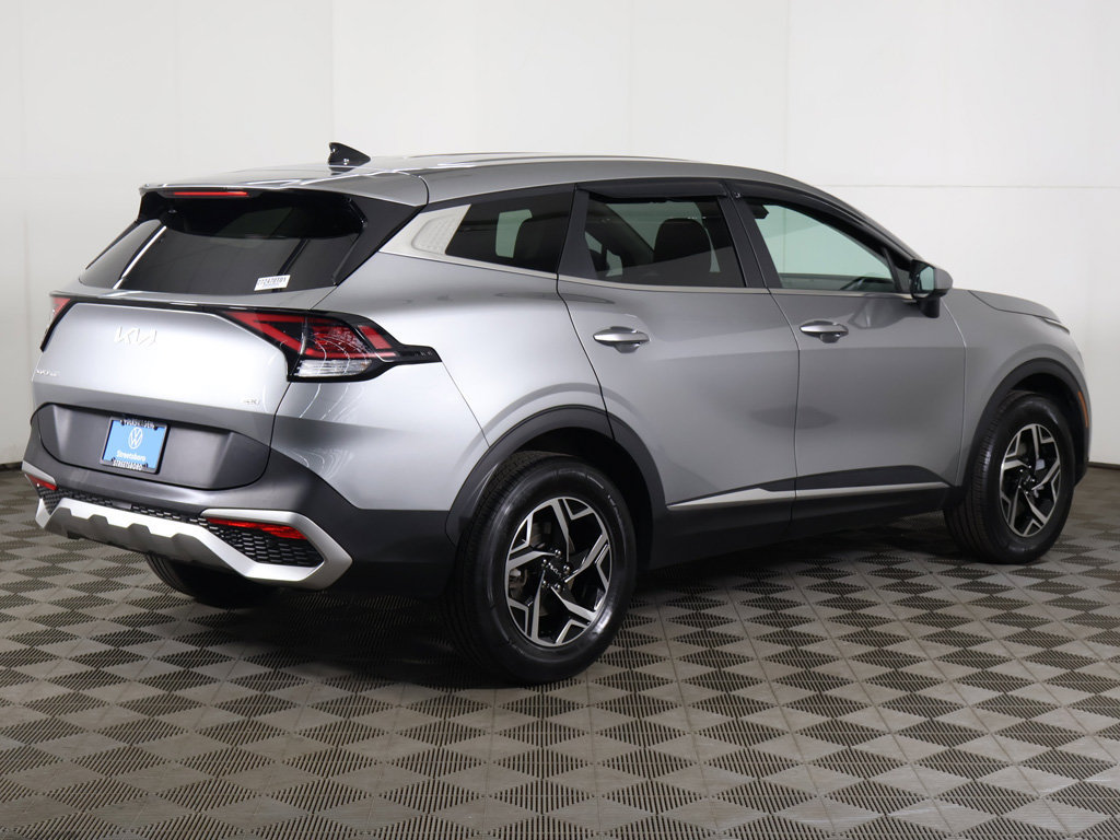 Used 2024 Kia Sportage LX AWD/4WD image 9