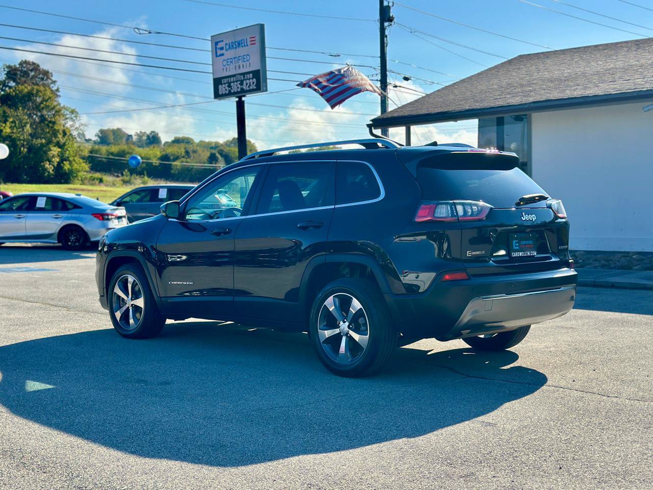 Used 2019 Jeep Cherokee Limited FWD image 41