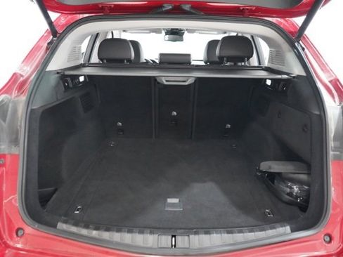 Used 2018 Alfa Romeo Stelvio AWD image 31