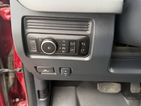 Used 2026 Ford F350 Platinum AWD/4WD image 36