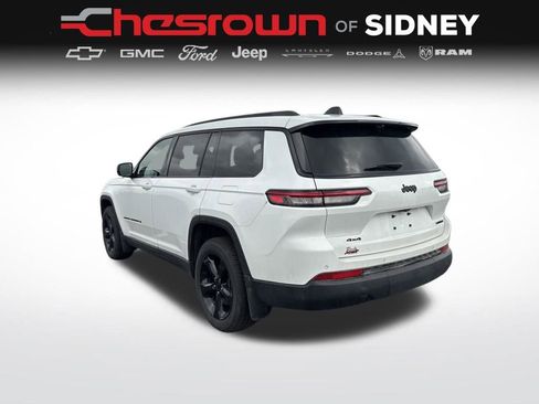 Used 2023 Jeep Grand Cherokee L Limited w/ Luxury Tech Group II image 3