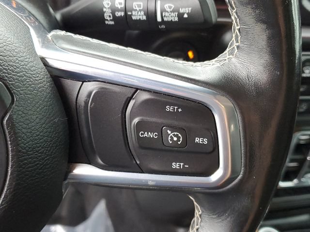Used 2020 Jeep Wrangler Unlimited Sahara w/ LED Lighting Group AWD/4WD image 14