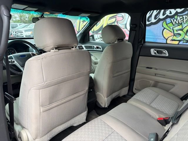 Used 2015 Ford Explorer XLT w/ Equipment Group 201A AWD/4WD image 17