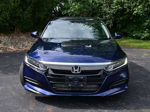 Used 2019 Honda Accord LX image 4