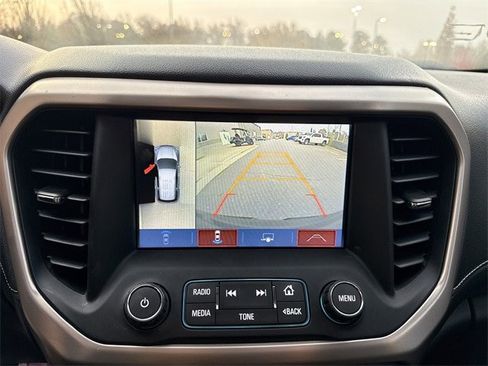 Used 2018 GMC Acadia Denali w/ Technology Package image 32