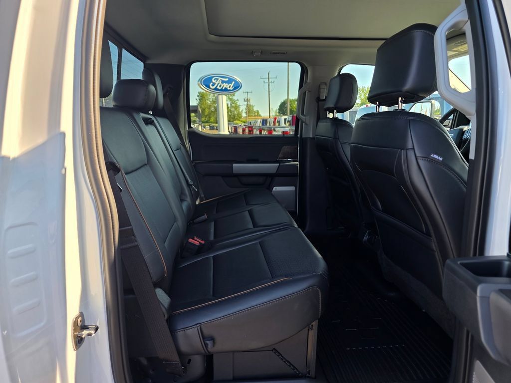 New 2026 Ford F350 Lariat w/ Chrome Package AWD/4WD image 21