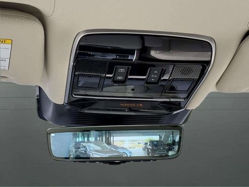 Used 2023 Land Rover Range Rover Long Wheelbase Autobiography image 31