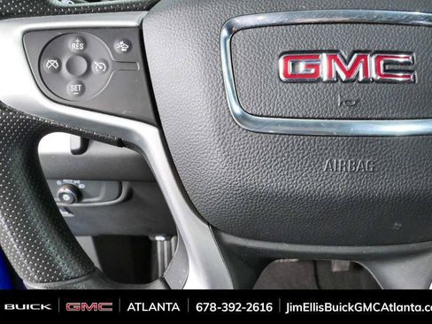 Used 2024 GMC Terrain SLE FWD image 9