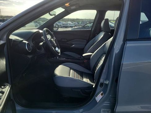 Used 2023 Nissan Kicks SR w/ SR Premium Package FWD image 13