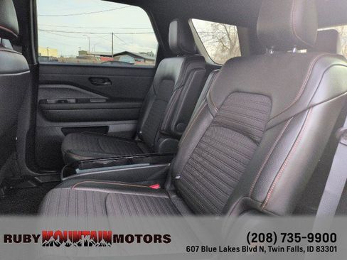 Used 2024 Nissan Pathfinder Rock Creek image 26